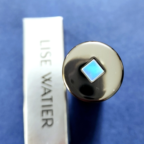 LISE Watier Biscotti Plumping Lipstick NIB - Picture 3 of 3